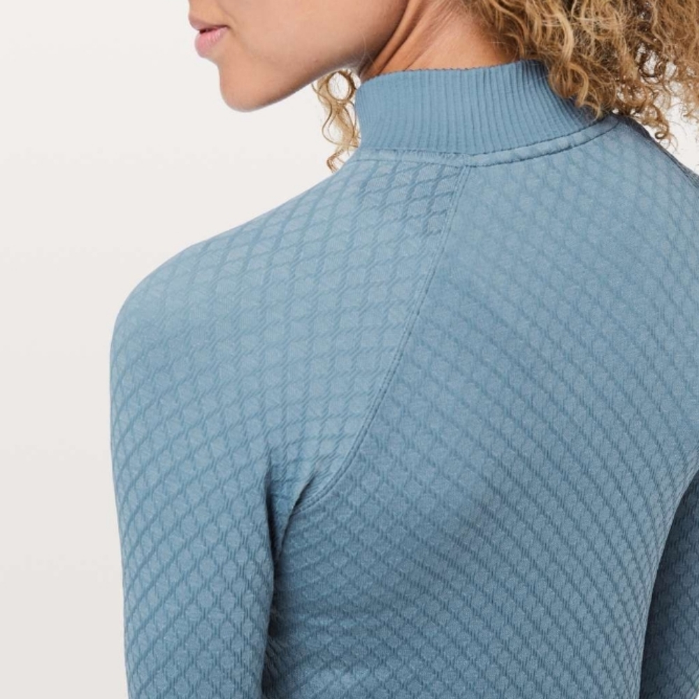Lululemon Rest Less size 6 slate blue and white 1/2 zip pullover - Picture 3 of 9